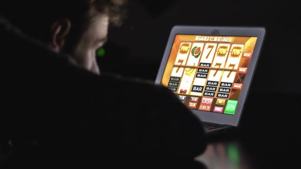 leo4d login live dealer studio with multiple blackjack and roulette tables